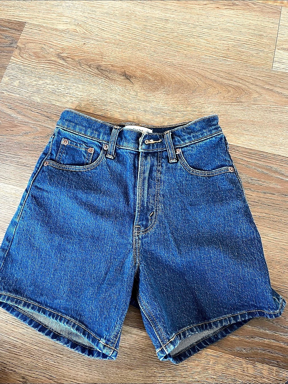Abercrombie & Fitch The Dad Short High Rise Jean Shorts Waist 23